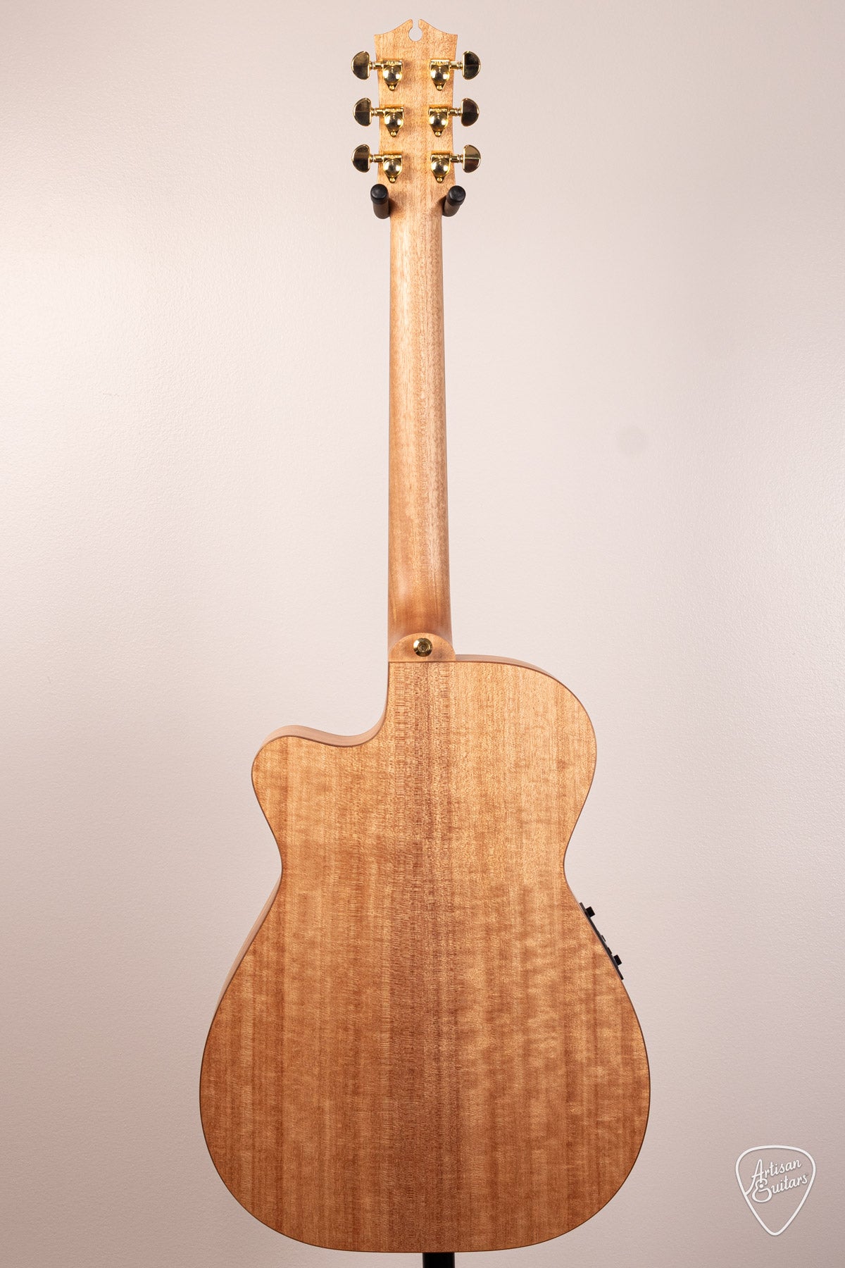 Maton Guitars EBG-808 Mic Fix Cutaway - 16611