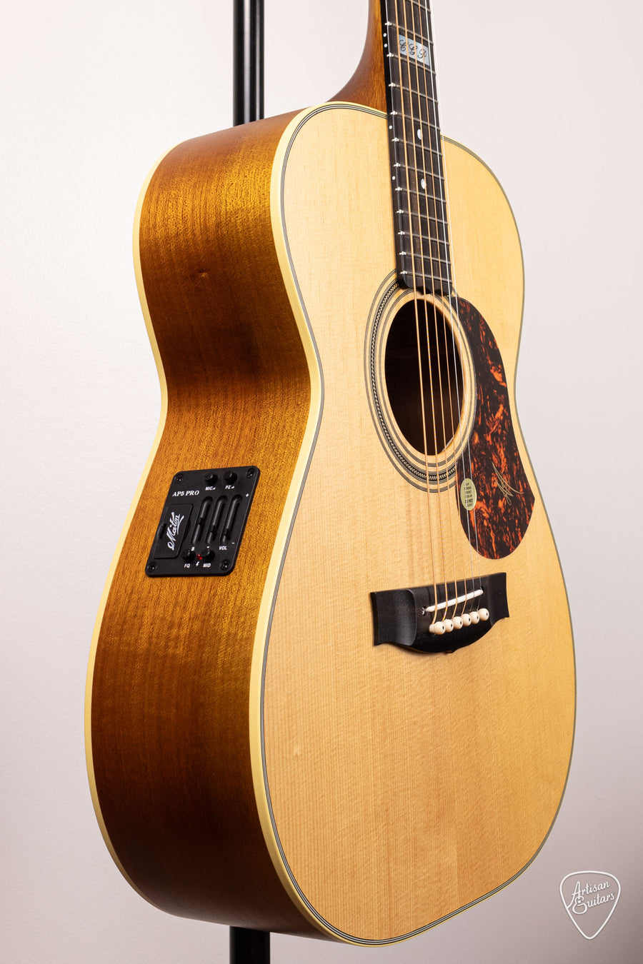 Maton Guitars EBG-808 Artist - 16721 | Artisan Guitars