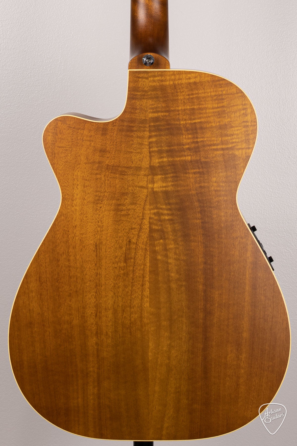 Maton Guitars EBG-808-TEC Tommy Emmanuel Cutaway - 16545