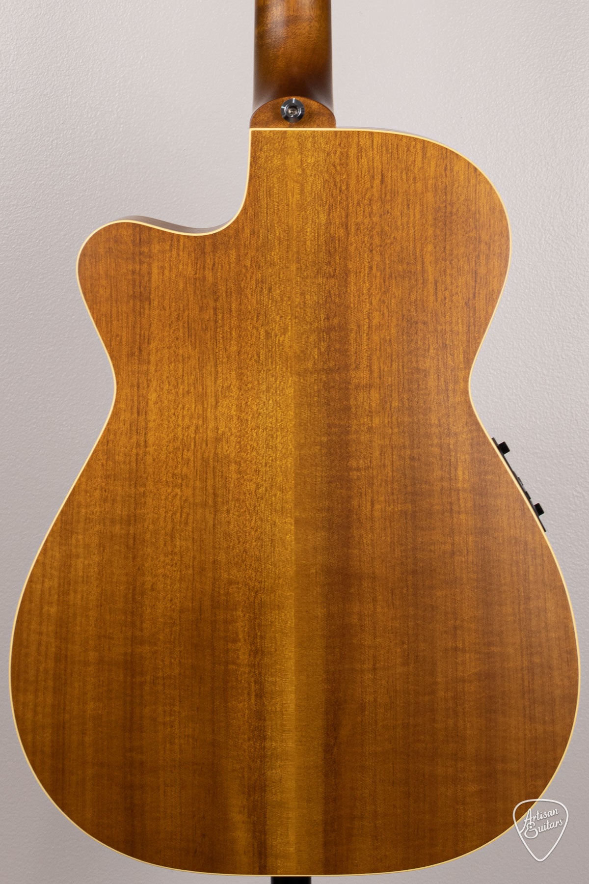 Maton Guitars EBG-808-TEC Tommy Emmanuel Cutaway - 16544