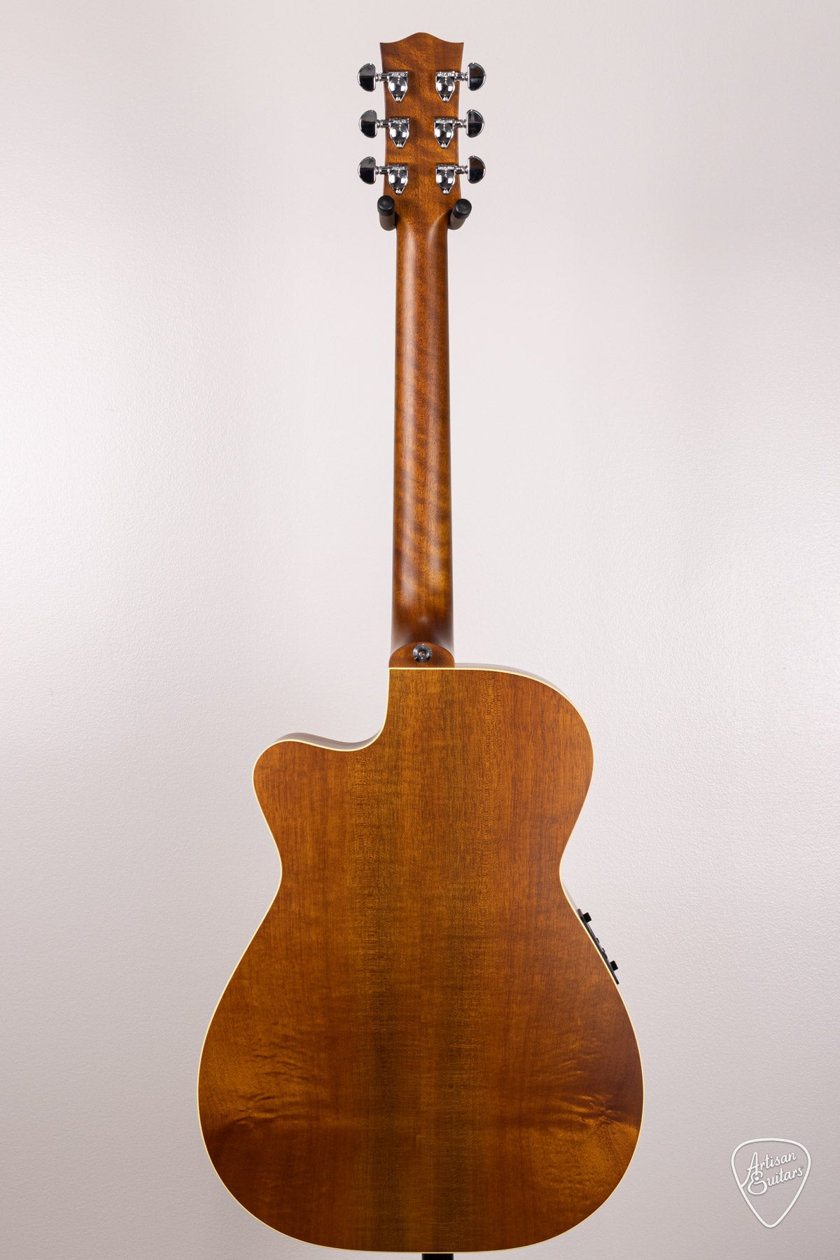 Maton Guitars EBG-808-TEC Tommy Emmanuel Cutaway - 16561