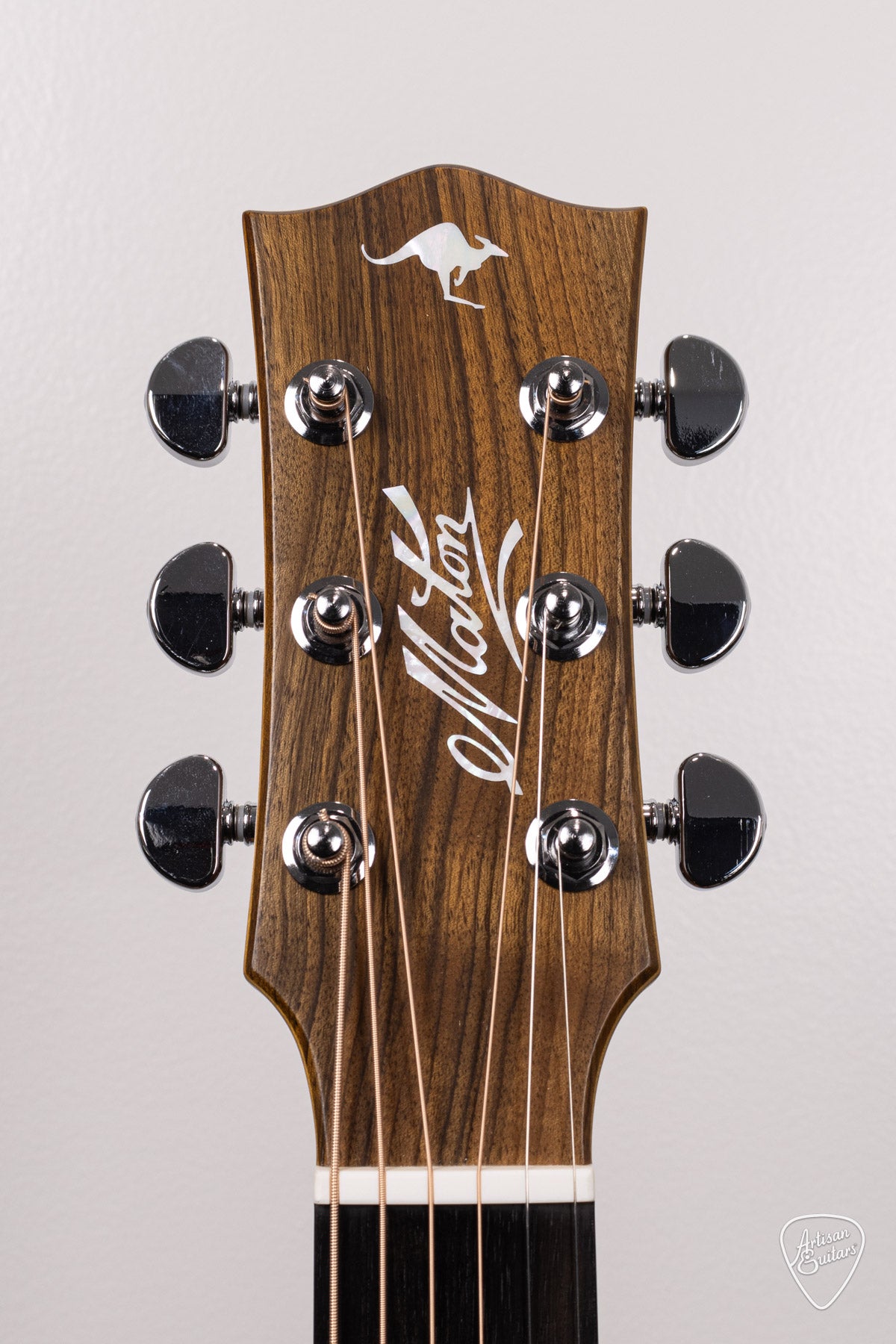 Maton Guitars EBG-808-TEC Tommy Emmanuel Cutaway - 16561