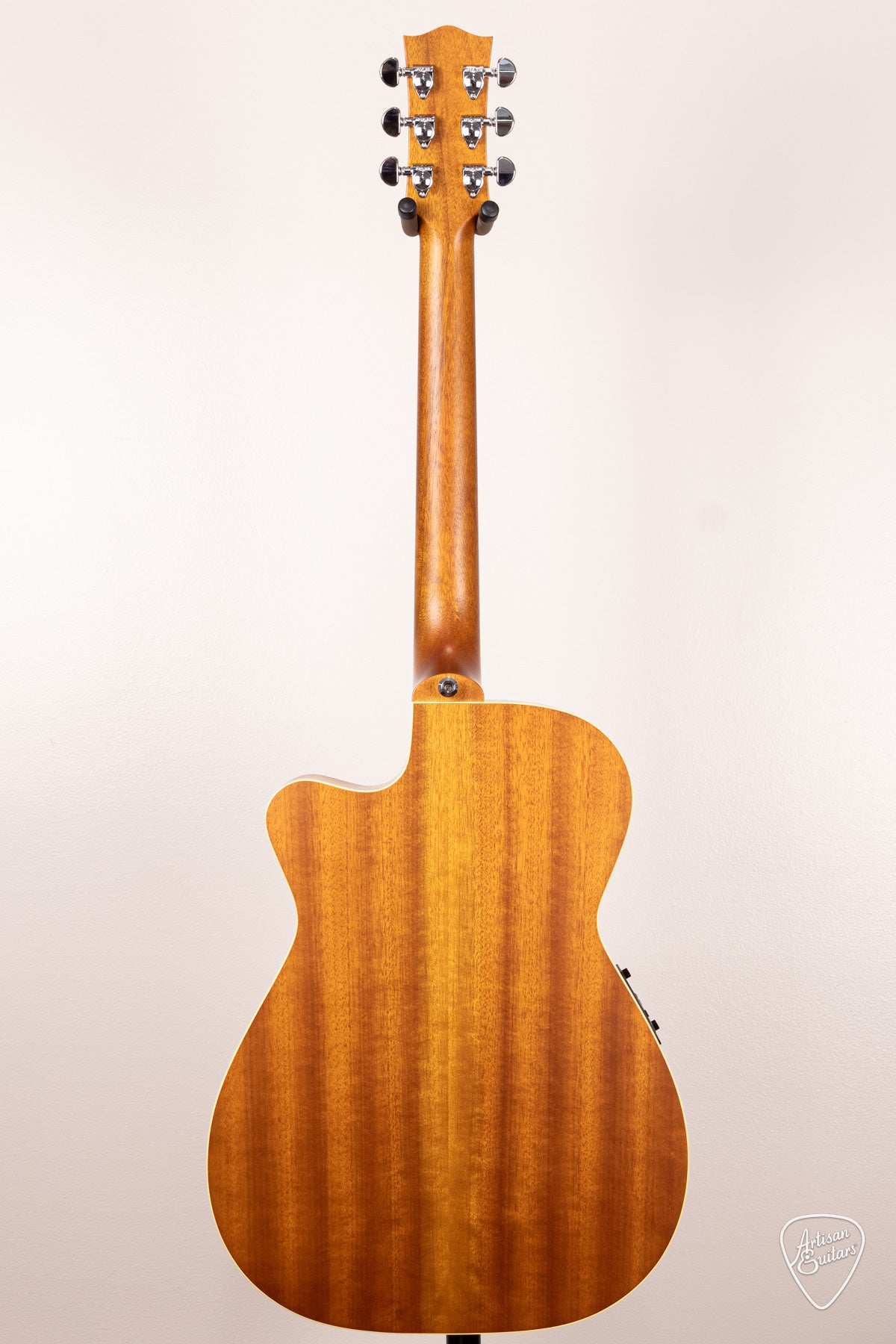 Maton Guitars EBG-808-TEC Tommy Emmanuel Cutaway - 16603