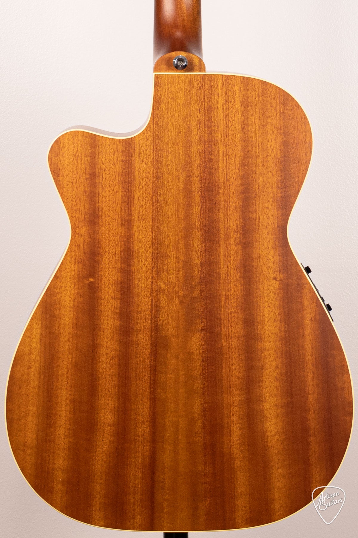 Maton Guitars EBG-808-TEC Tommy Emmanuel Cutaway - 16604