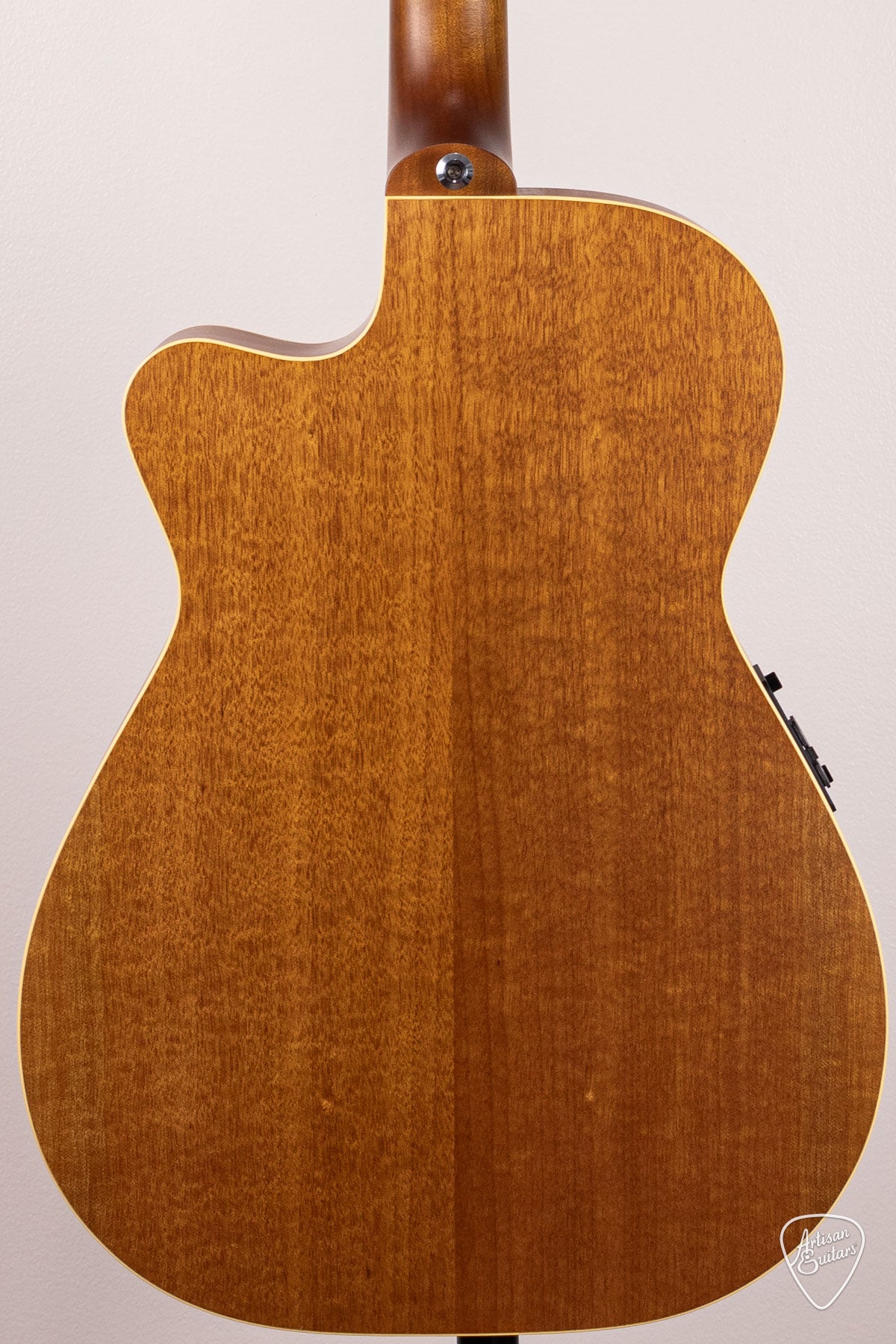 Maton Guitars EBG-808-TEC Tommy Emmanuel Cutaway - 16634