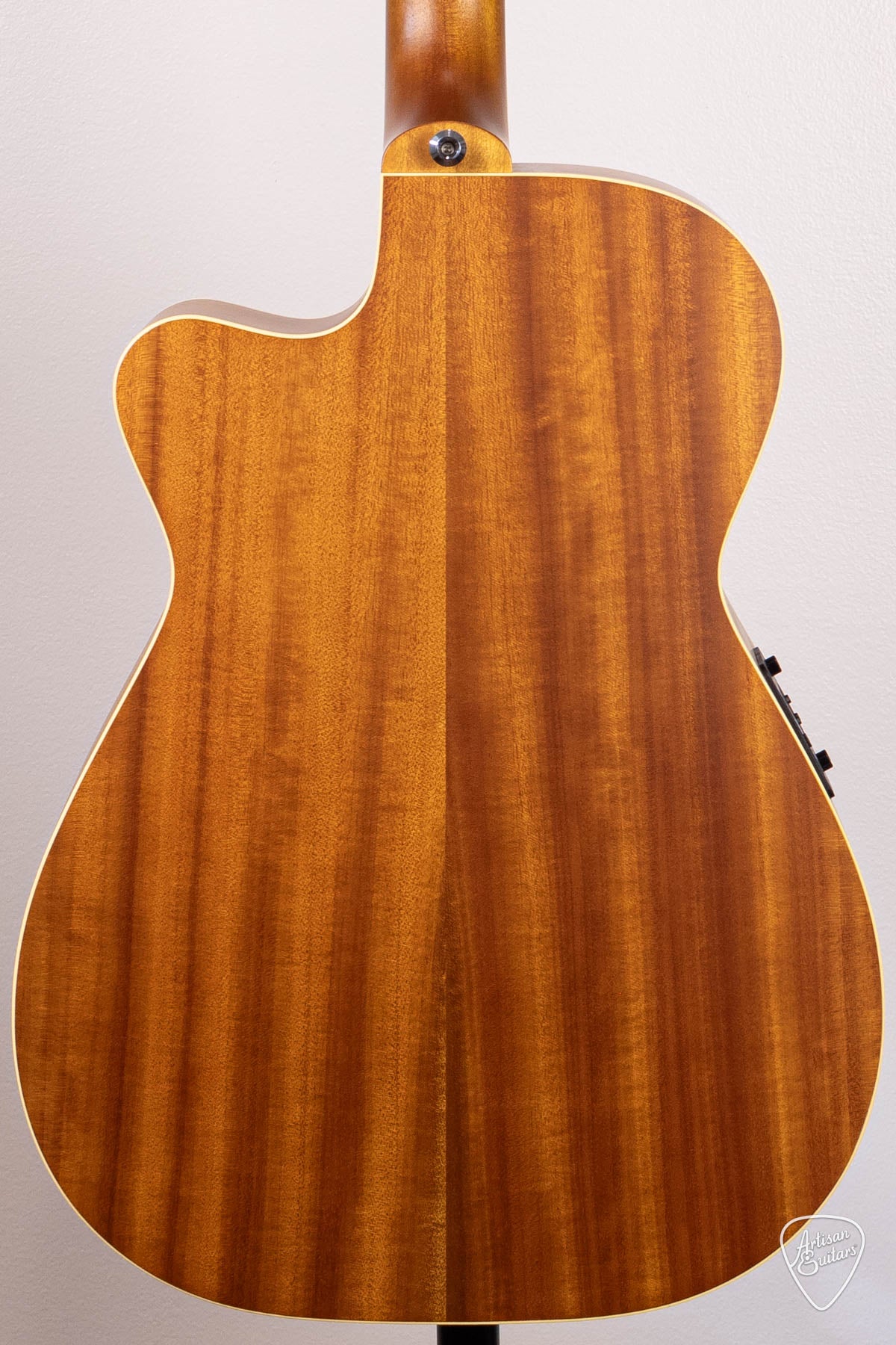 Maton Guitars EBG-808-TEC Tommy Emmanuel Cutaway - 16694