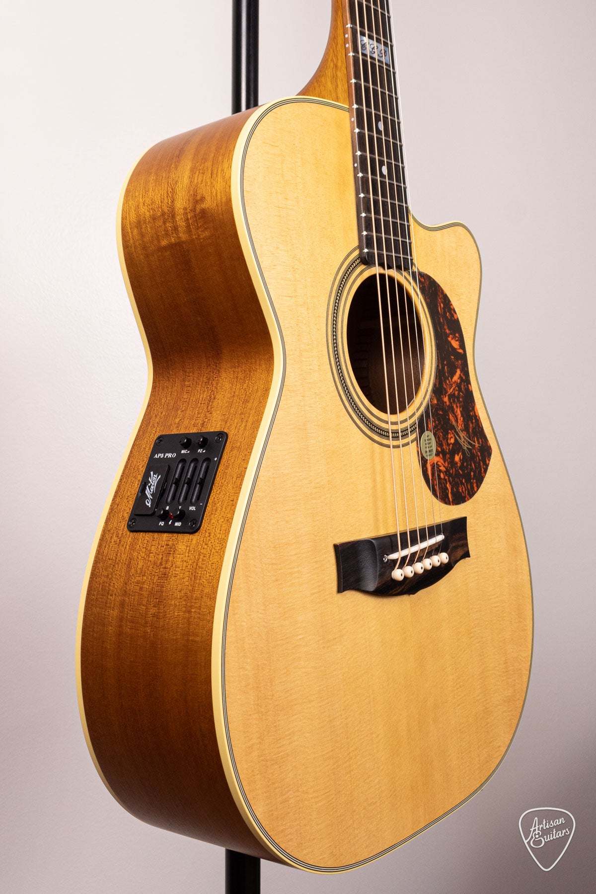 Maton Guitars EBG-808-TEC Tommy Emmanuel Cutaway - 16725