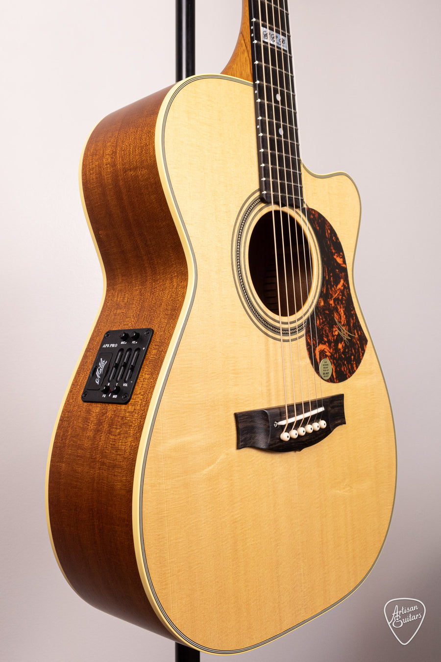 Maton Guitars EBG-808-TEC Tommy Emmanuel Cutaway - 16726