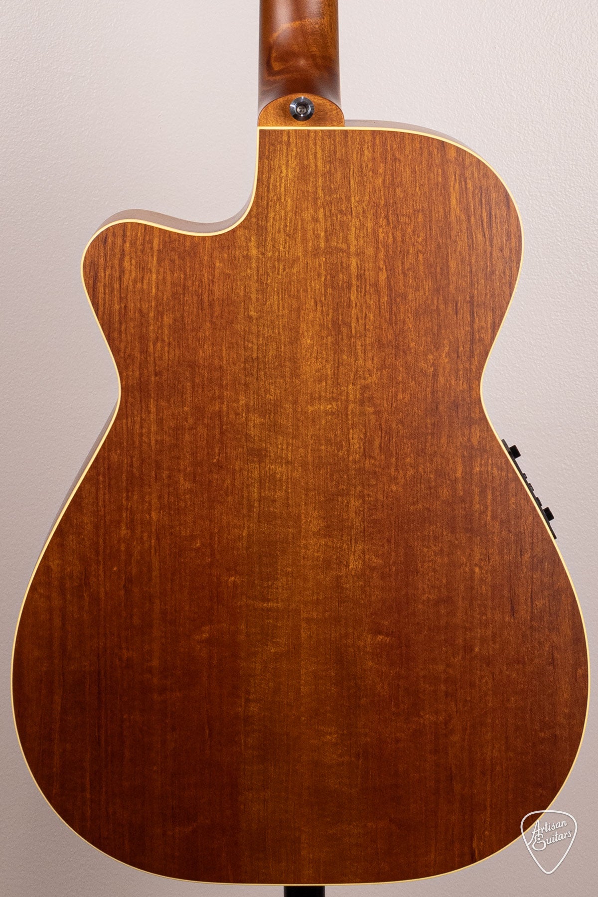 Maton Guitars EBG-808-TEC Tommy Emmanuel Cutaway - 16729