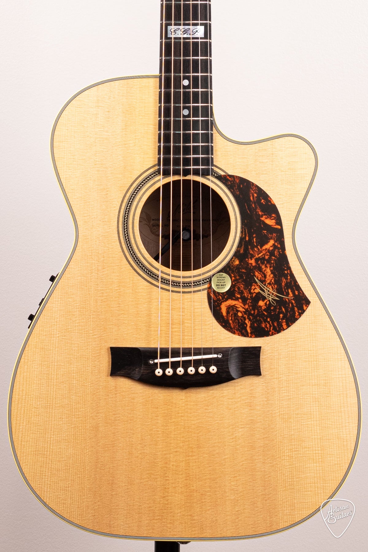 Maton Guitars EBG-808-TEC Tommy Emmanuel Cutaway - 16737