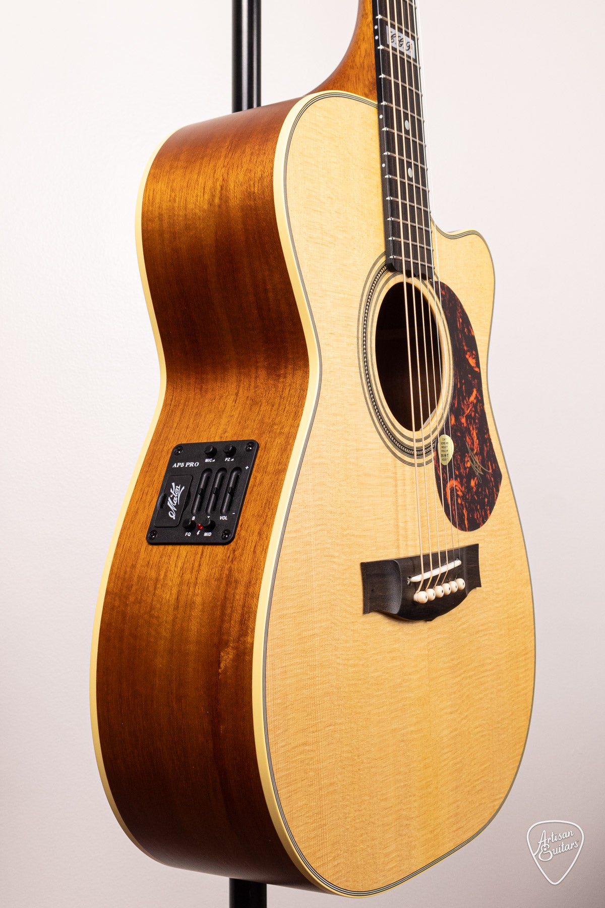 Maton Guitars EBG-808-TEC Tommy Emmanuel Cutaway - 16738