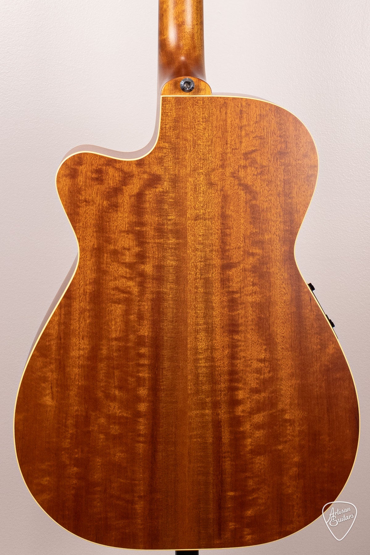 Maton Guitars EBG-808-TEC Tommy Emmanuel Cutaway - 16855