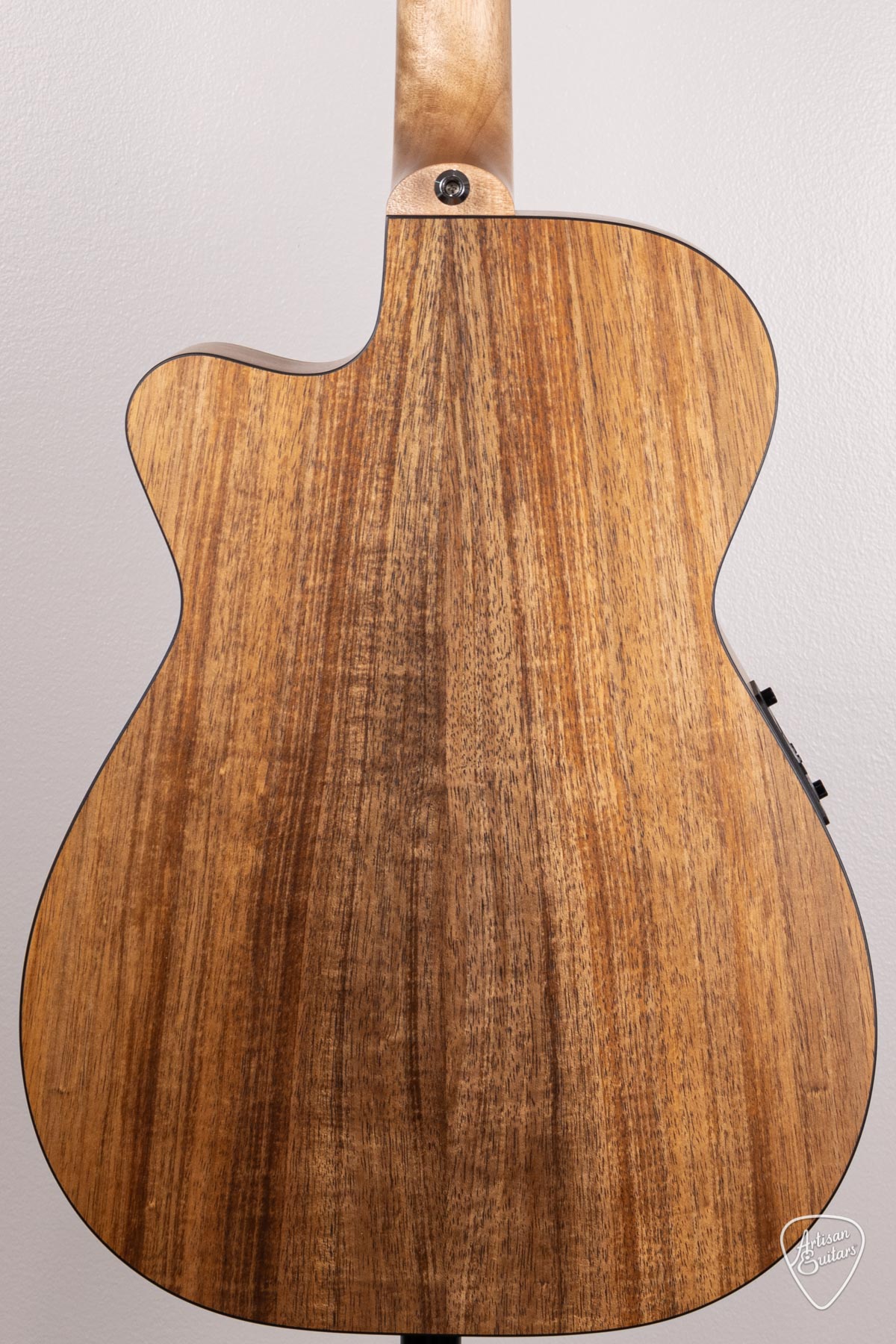 Maton Guitars All-Blackwood EBW-808C Cutaway - 16536
