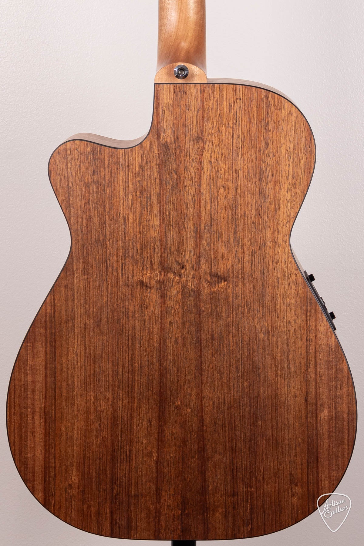 Maton Guitars All-Blackwood EBW-808C Cutaway - 16636