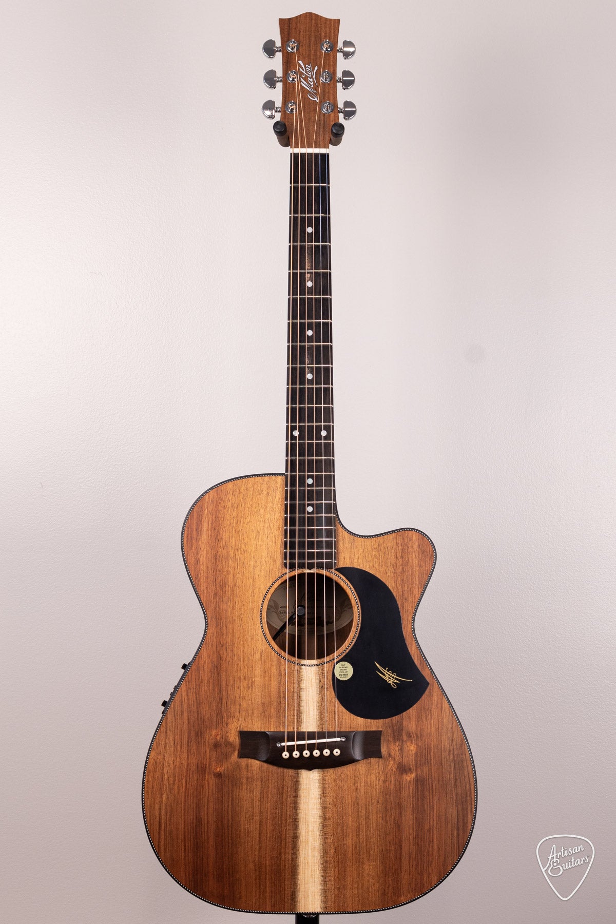 Maton Guitars All-Blackwood EBW-808C Cutaway - 16636
