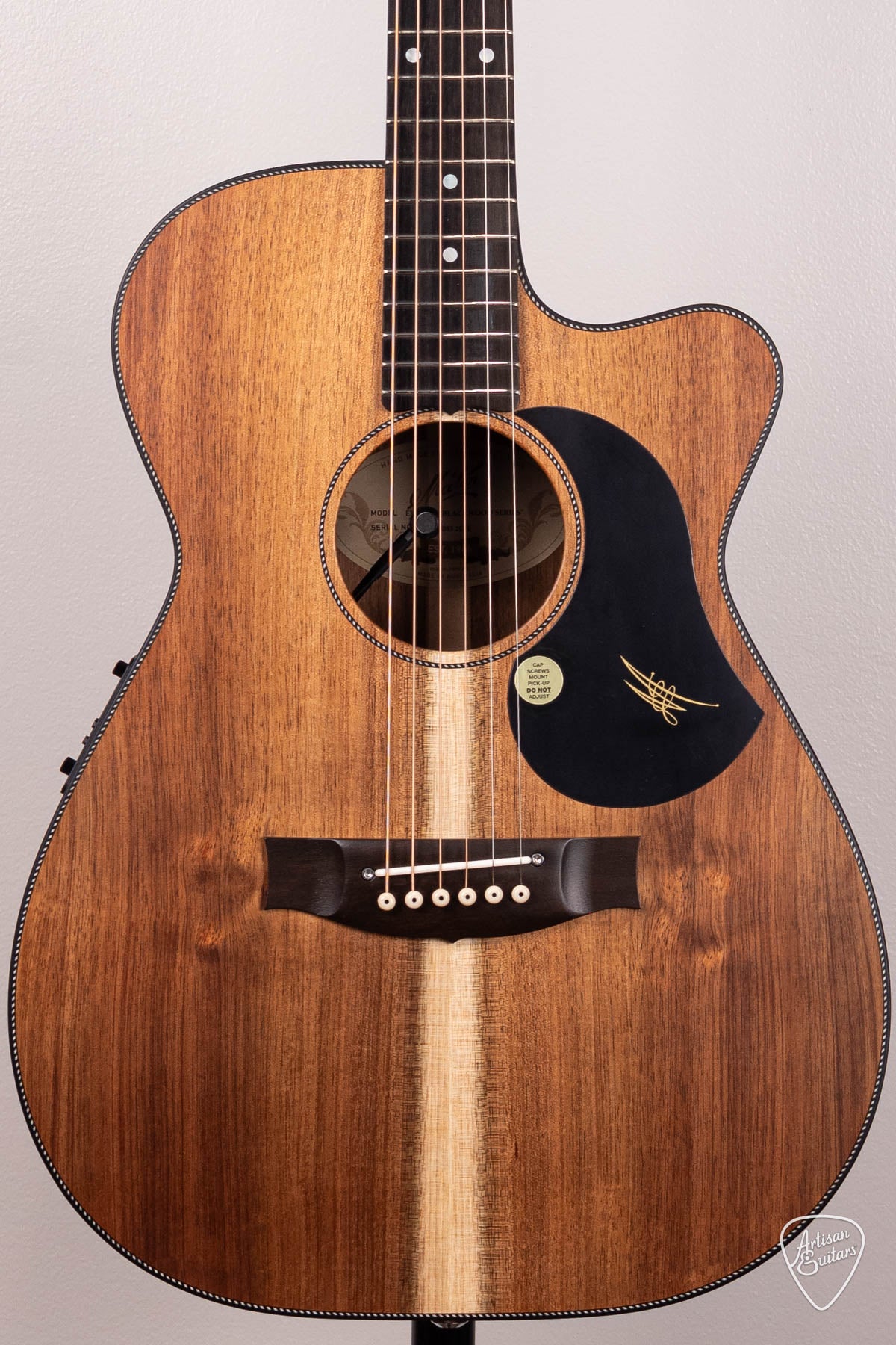 Maton Guitars All-Blackwood EBW-808C Cutaway - 16636