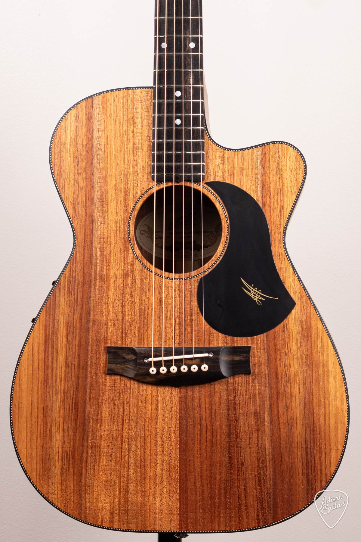 Maton Guitars All-Blackwood EBW-808C Cutaway - 16791