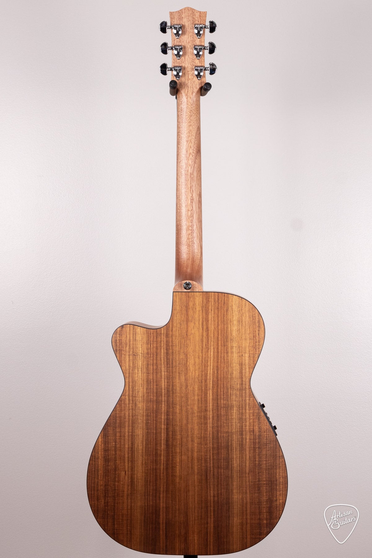 Maton Guitars All-Blackwood EBW-808C Cutaway - 16747