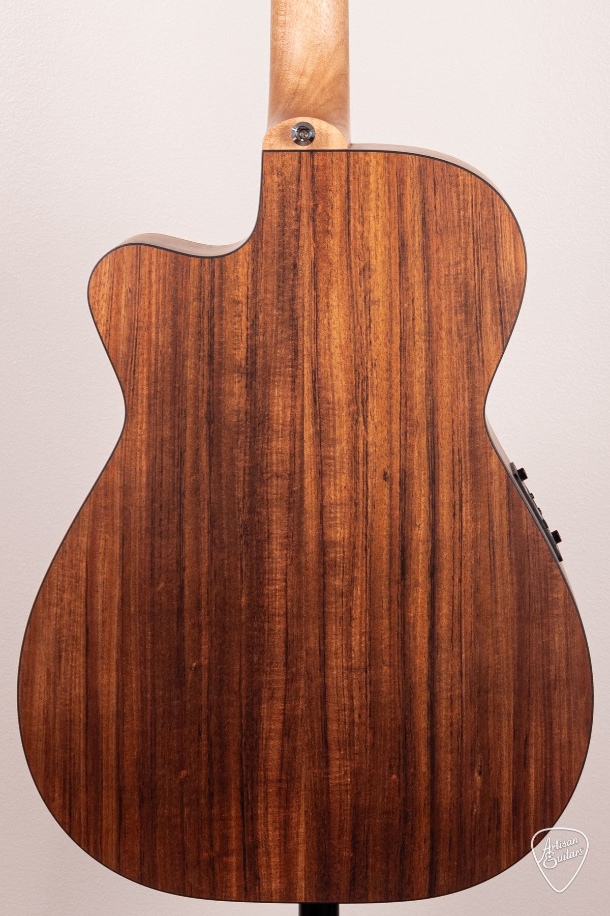 Maton Guitars All-Blackwood EBW-808C Cutaway - 16853