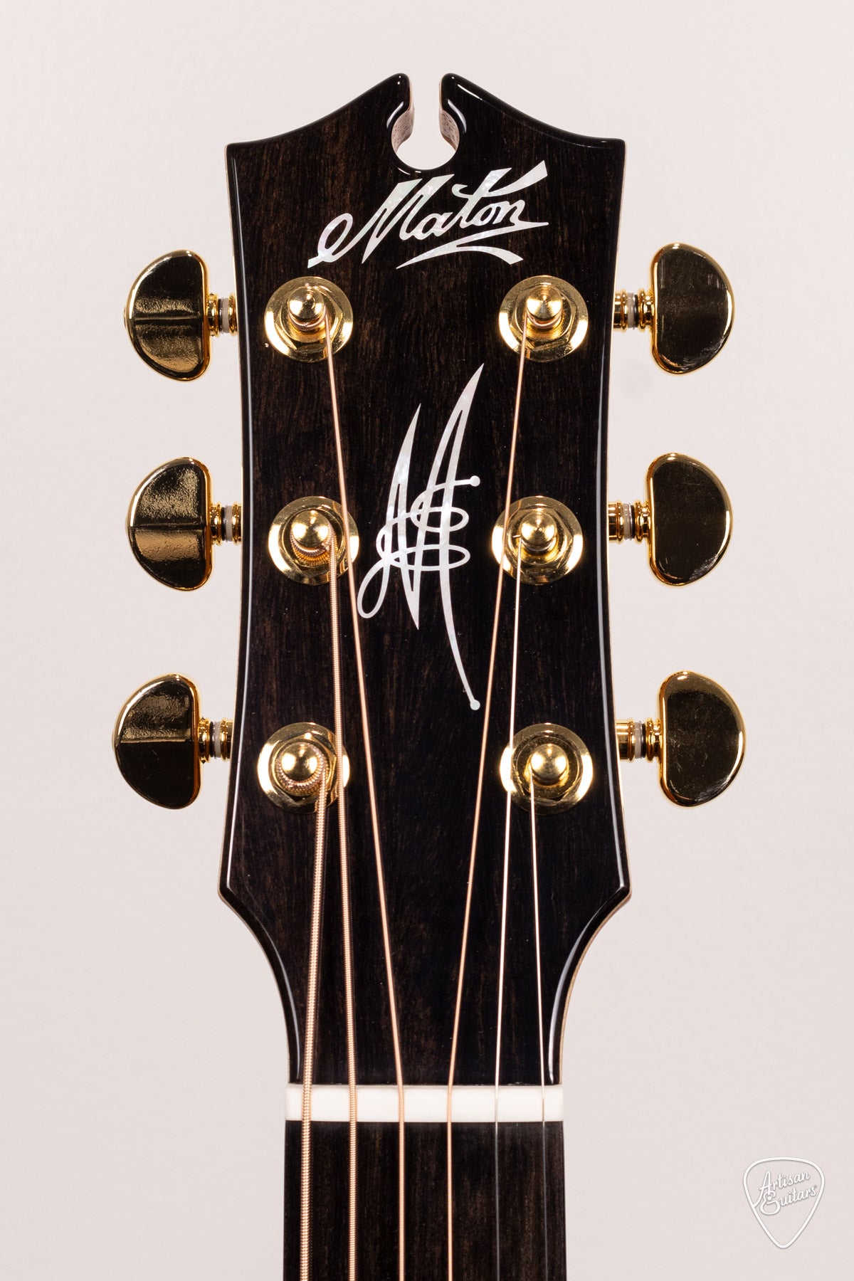 Maton Guitars EM100C-808 Messiah Cutaway - 16754