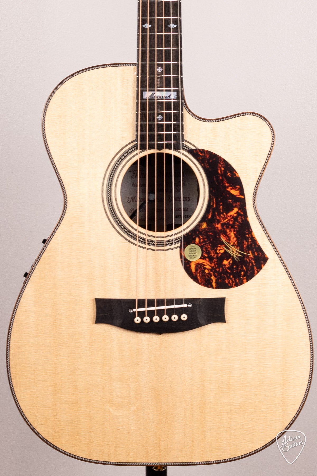 Maton Guitars EM100C-808 Messiah Cutaway - 16755