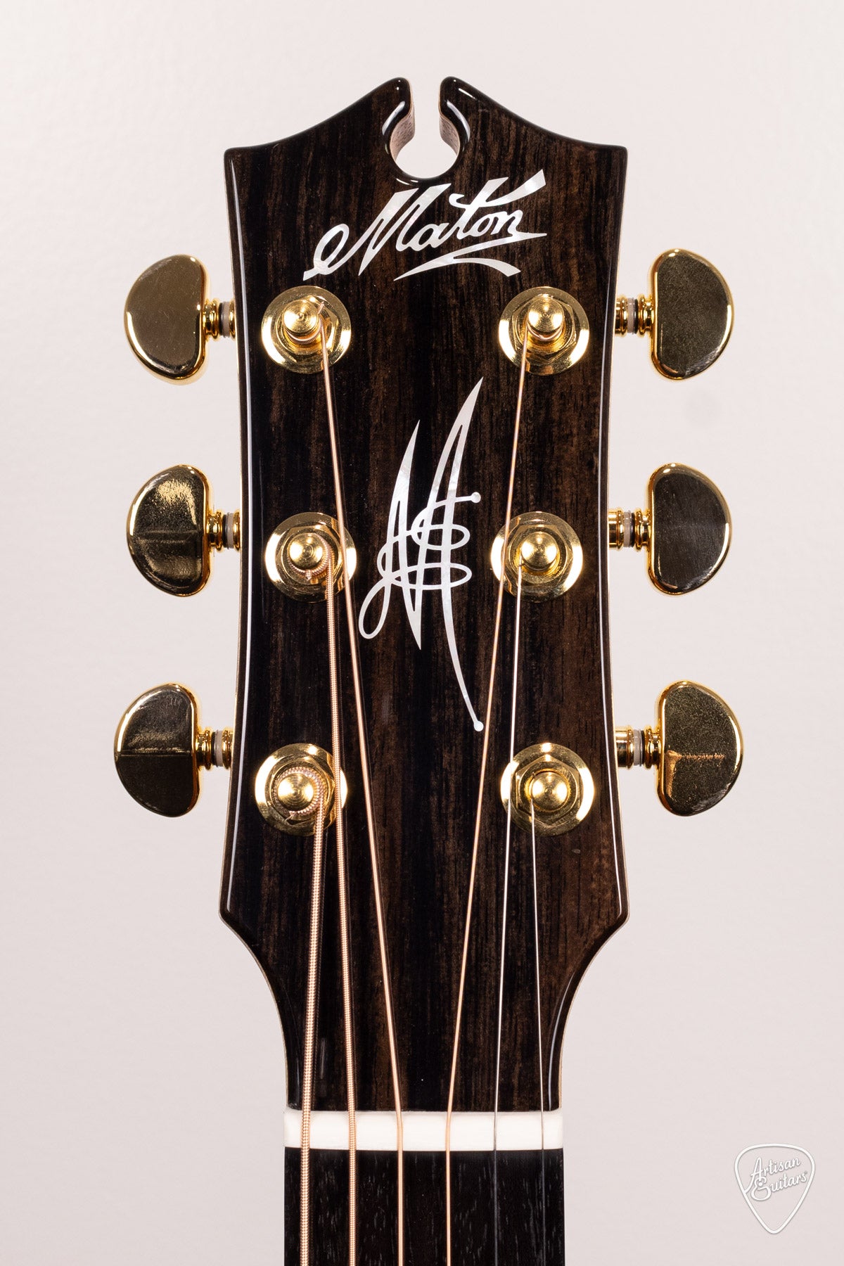 Maton Guitars EM100C-808 Messiah Cutaway - 16755