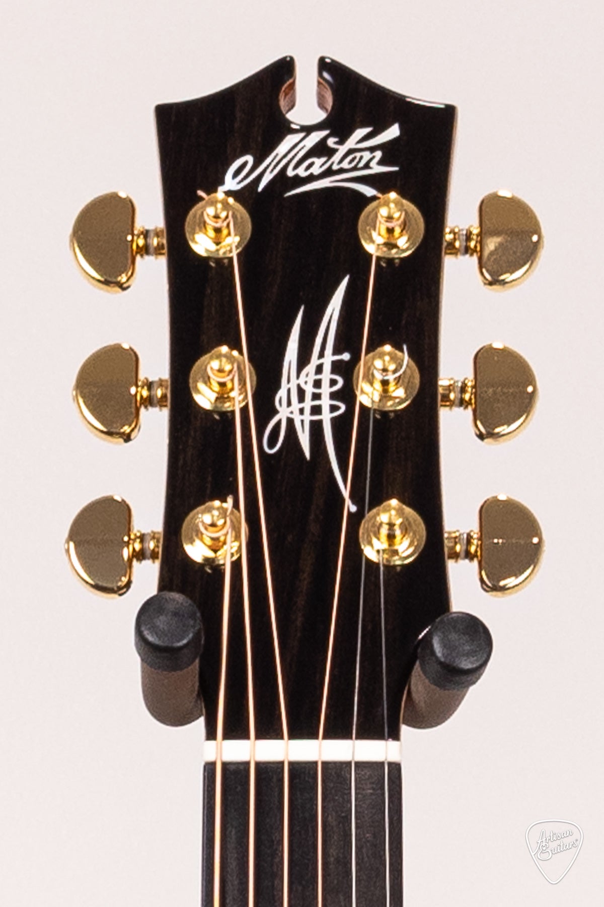 Maton Guitars EM100C-808 Messiah Cutaway - 16698