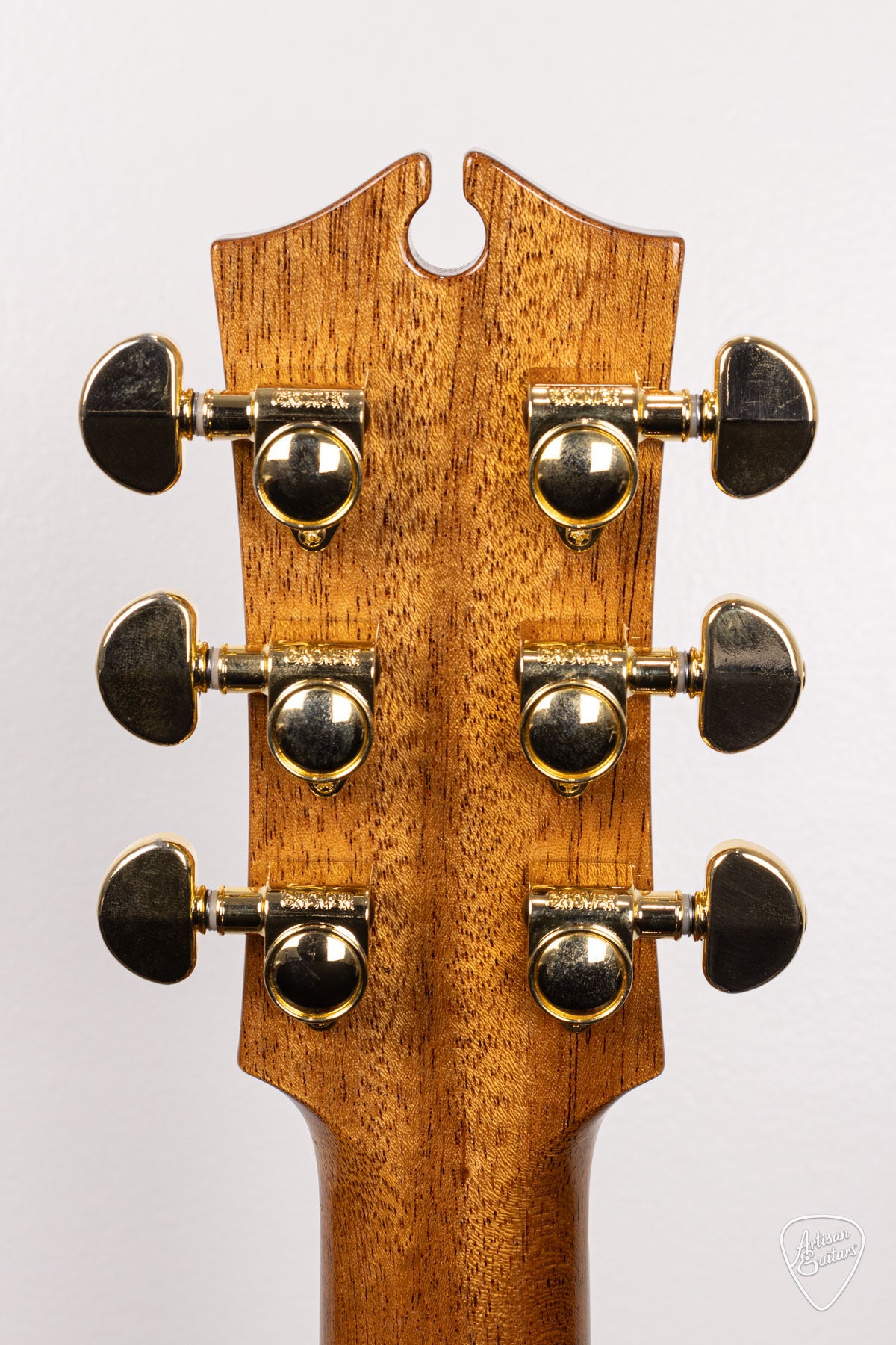 Maton Guitars EM100C Messiah Dreadnought Cutaway - 16558