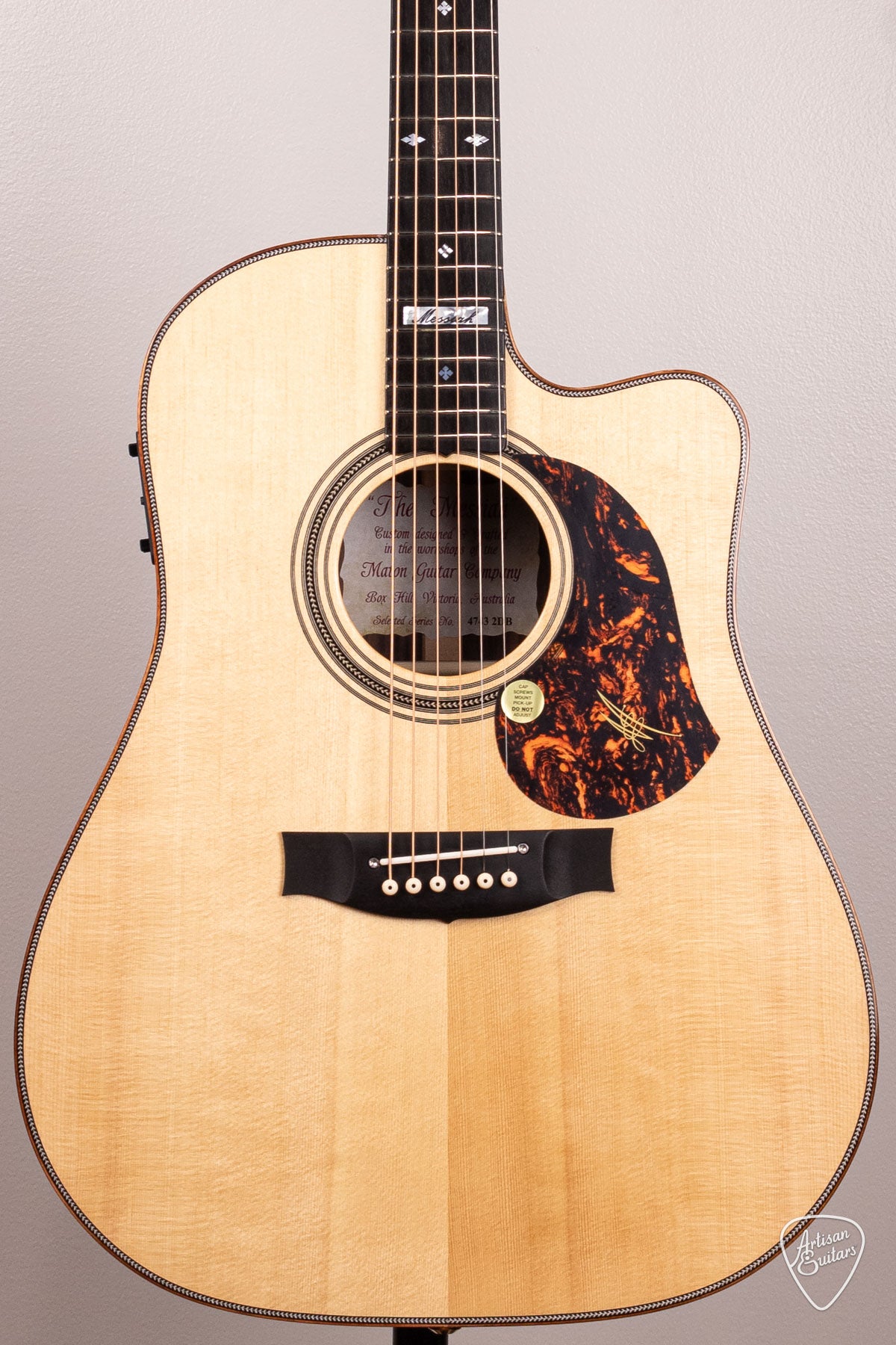 Maton Guitars EM100C Messiah Dreadnought Cutaway - 16736