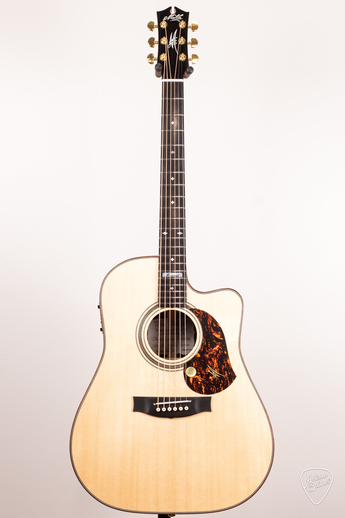 Maton Guitars EM100C Messiah Dreadnought Cutaway - 16762