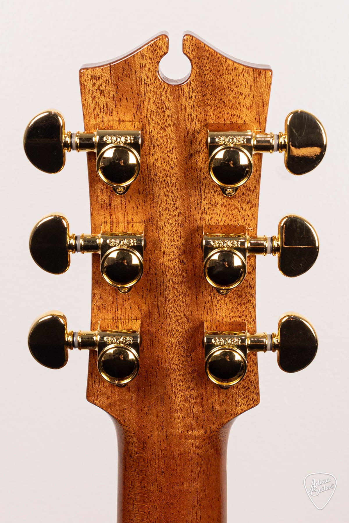 Maton Guitars EM100C Messiah Dreadnought Cutaway - 16761