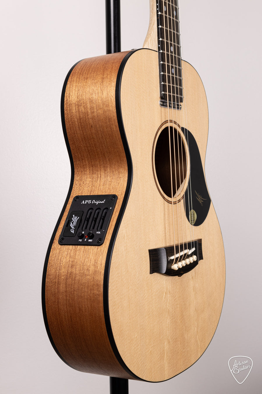 The Mini Maton Series | Artisan Guitars