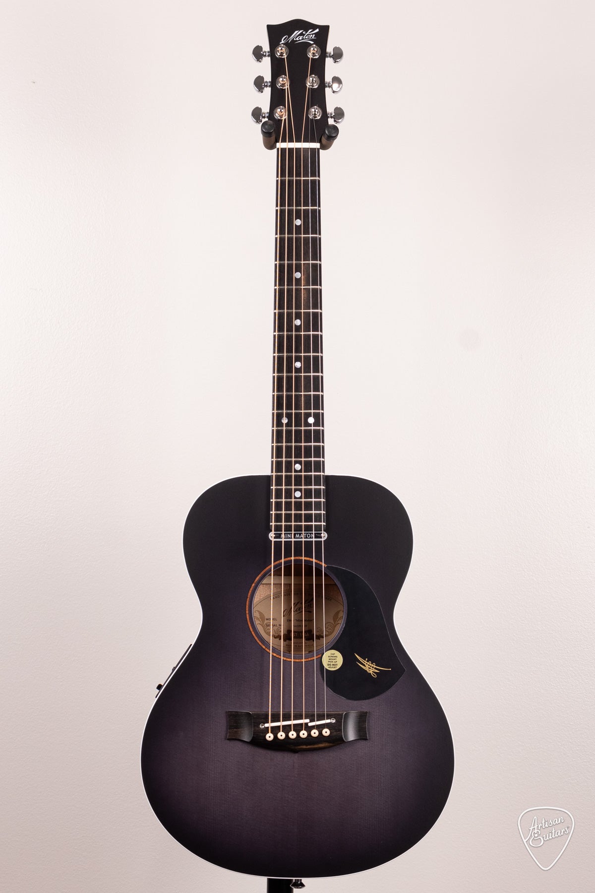 Maton Guitars Ghost Black EM6 Mini - 16808