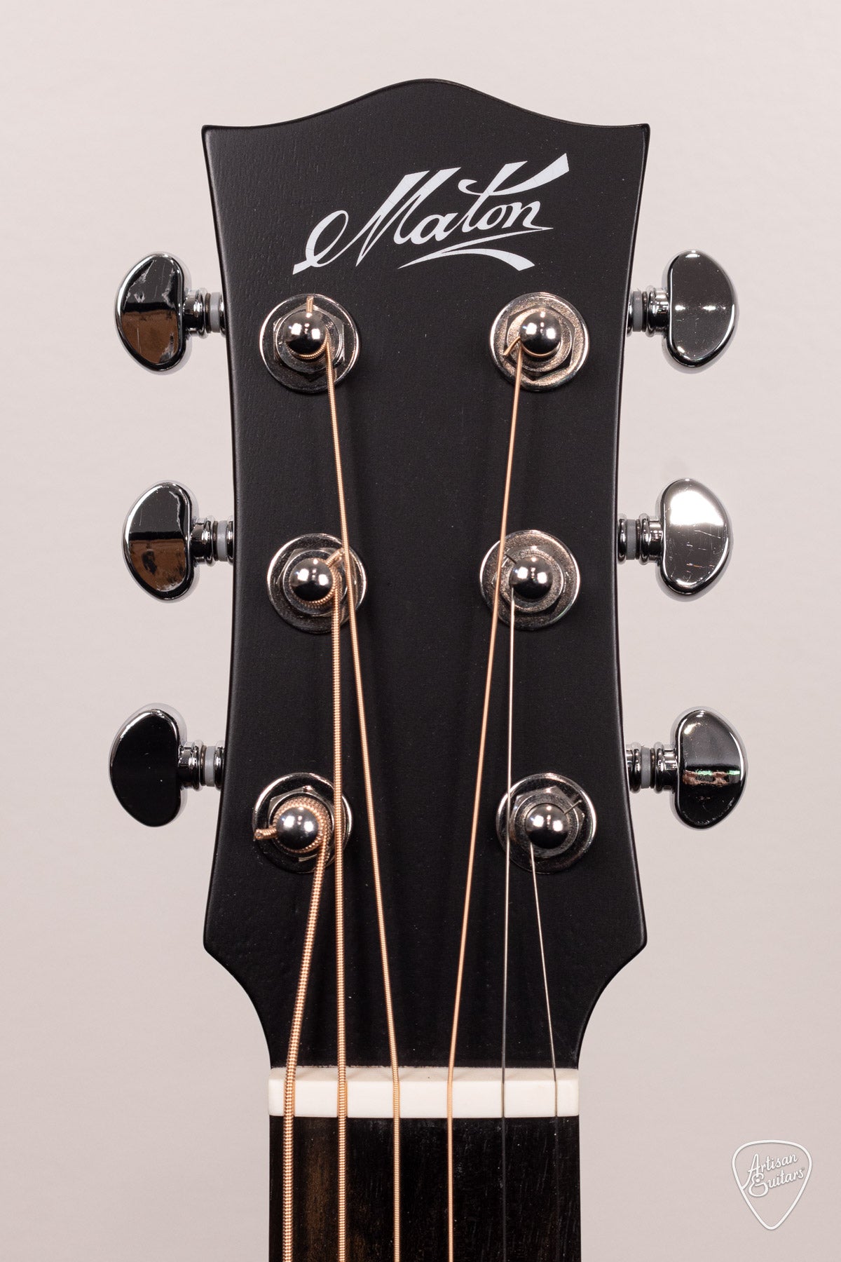 Maton Guitars Ghost Black EM6 Mini - 16809