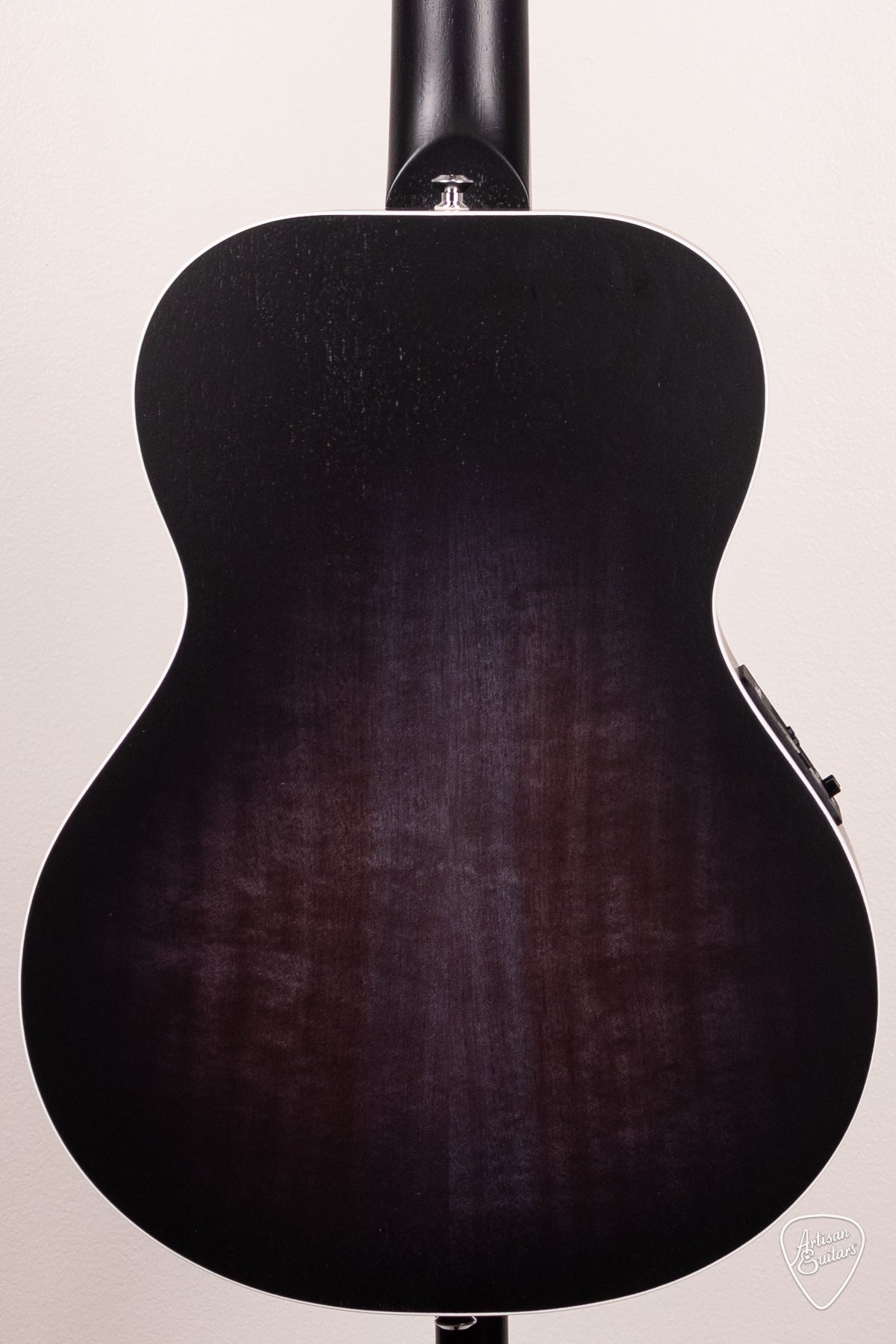 Maton Guitars Ghost Black EM6 Mini - 16809