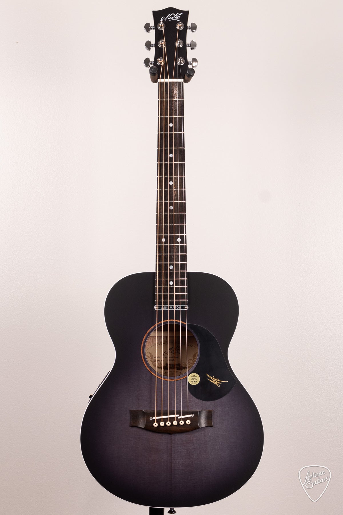 Maton Guitars Ghost Black EM6 Mini - 16809