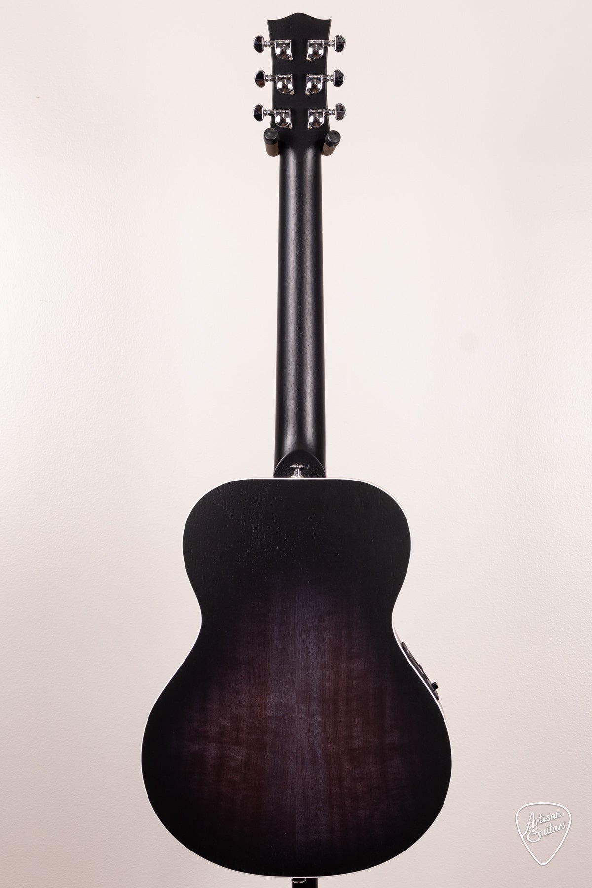 Maton Guitars Ghost Black EM6 Mini - 16809