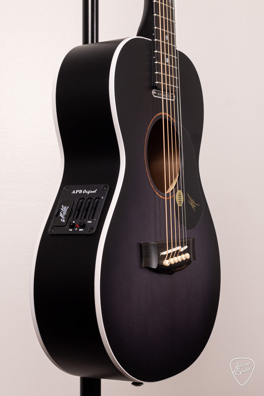 Maton Guitars Ghost Black EM6 Mini - 16808