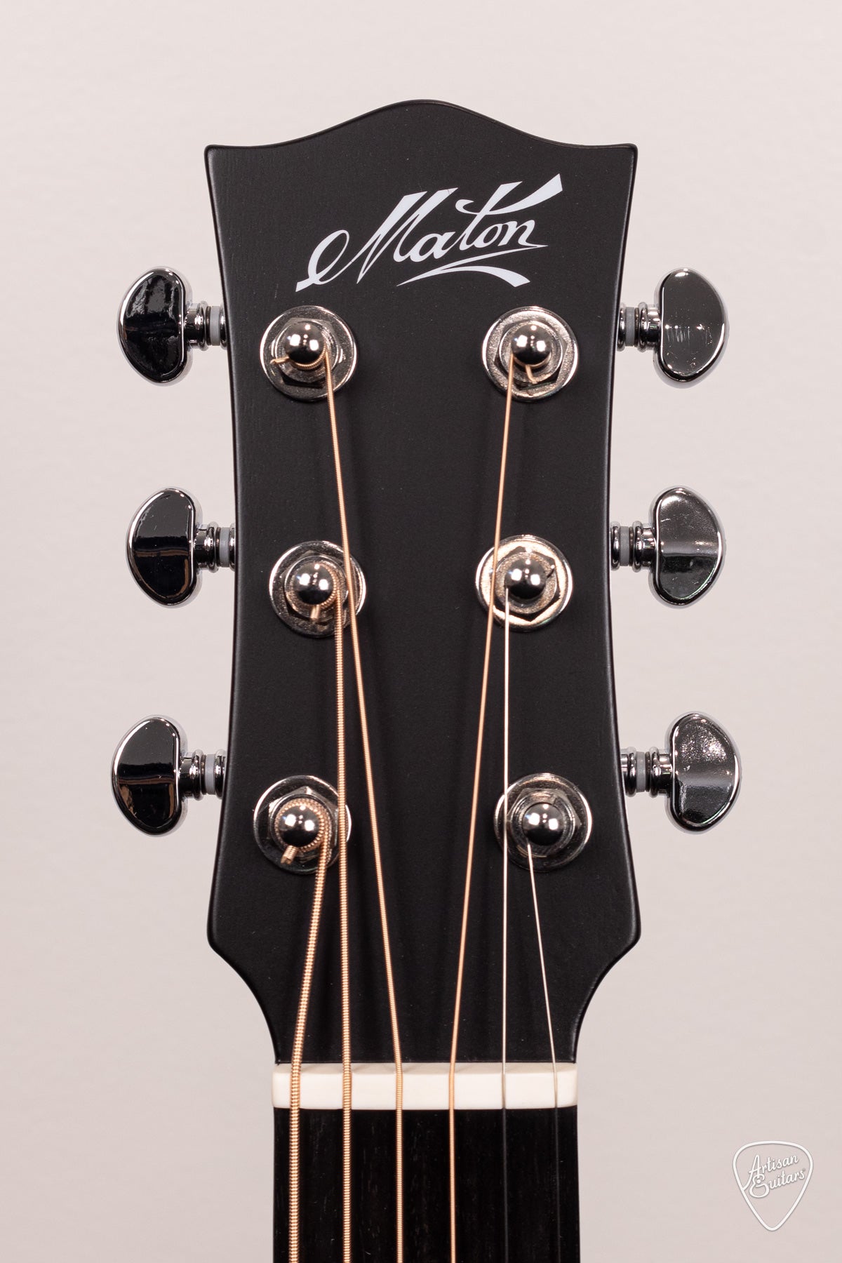 Maton Guitars Ghost Black EM6 Mini - 16808