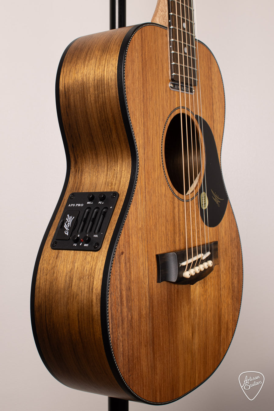 Maton Guitars EMBW-6 All Blackwood Mini - 16577