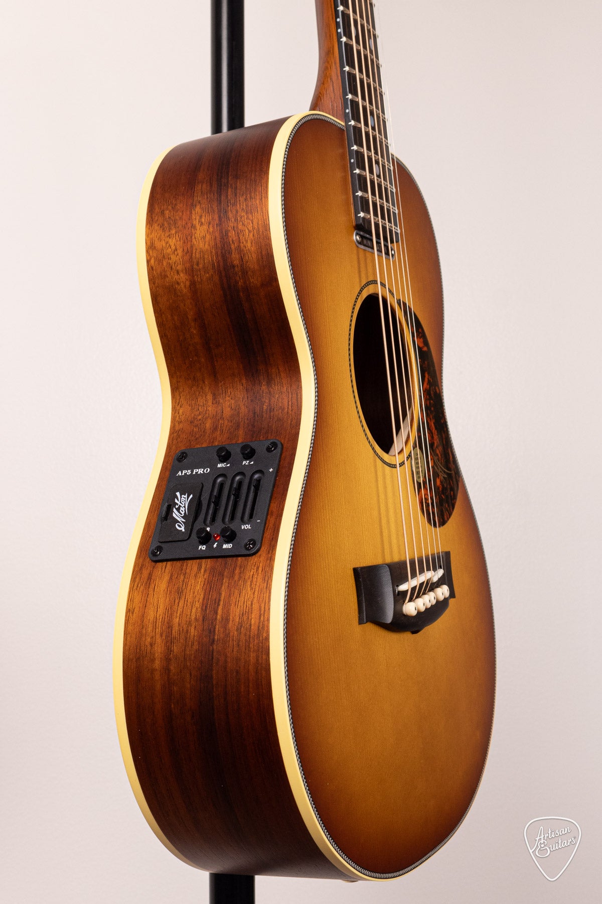 Maton Guitars EMD6 Diesel Mini - 16693 | Artisan Guitars