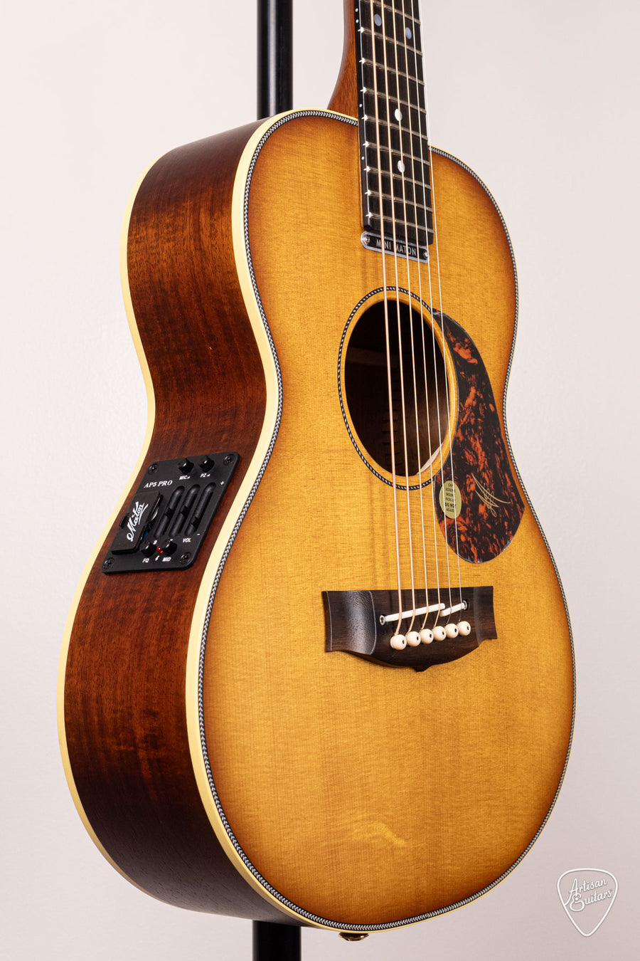 Maton Guitars EMD6 Diesel Mini - 16575 | Artisan Guitars