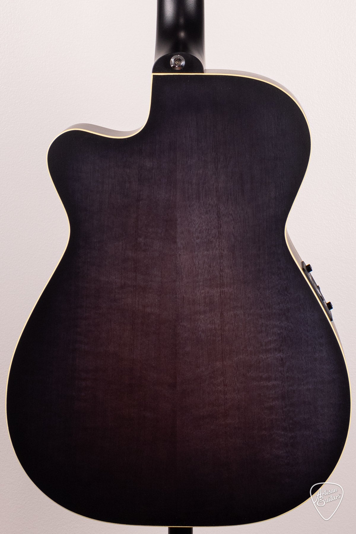 Maton Guitars EBG-808C Performer - 16628
