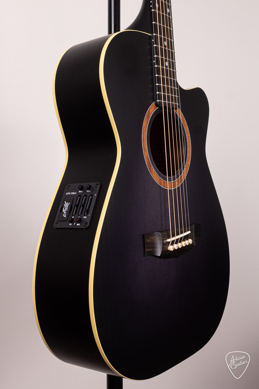 Maton Guitars EBG-808C Performer - 16629