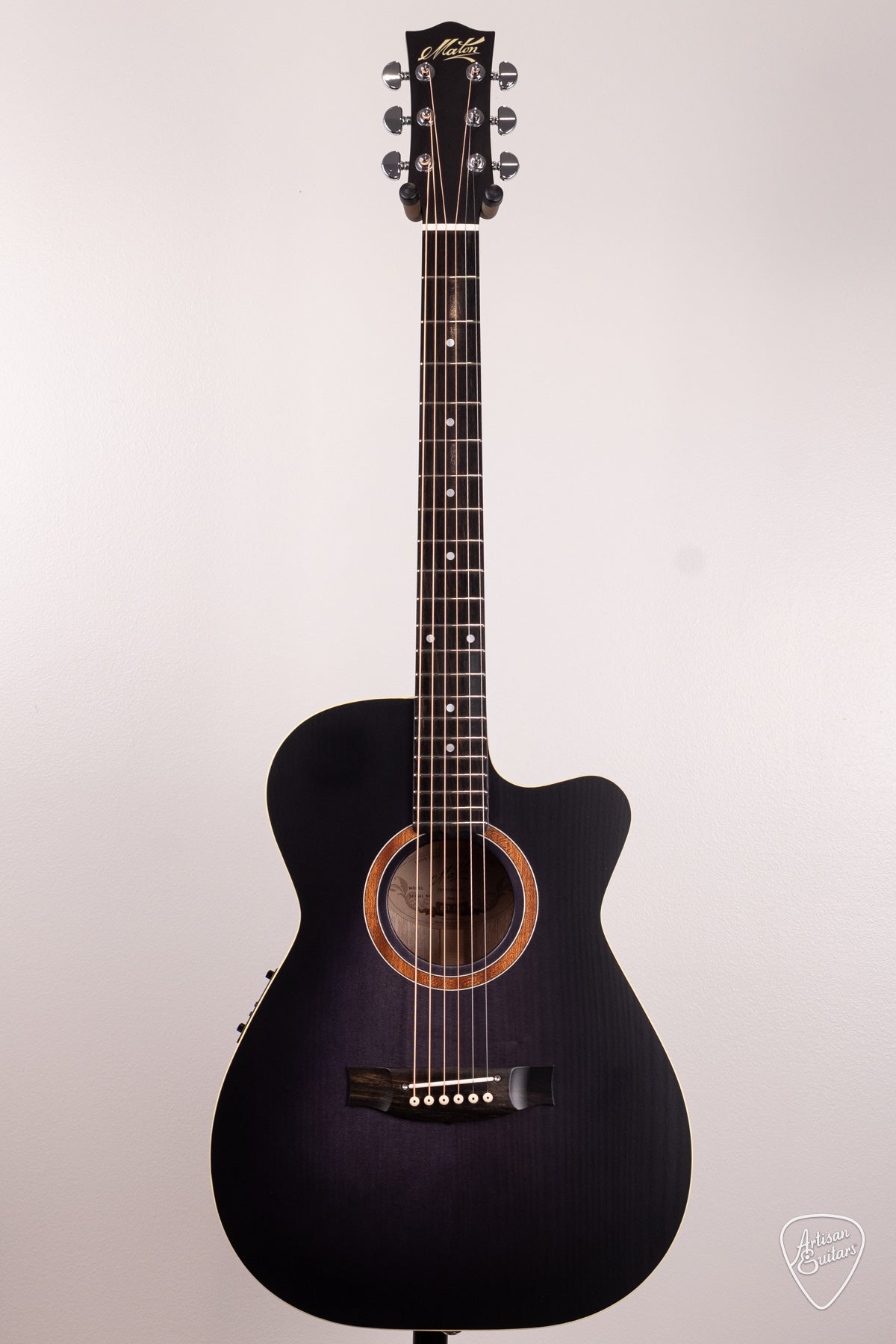 Maton Guitars EBG-808C Performer - 16629