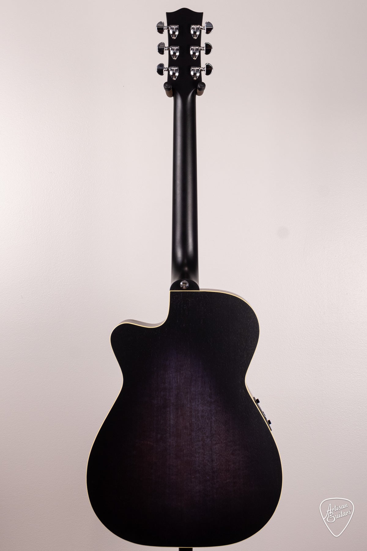 Maton Guitars EBG-808C Performer - 16629