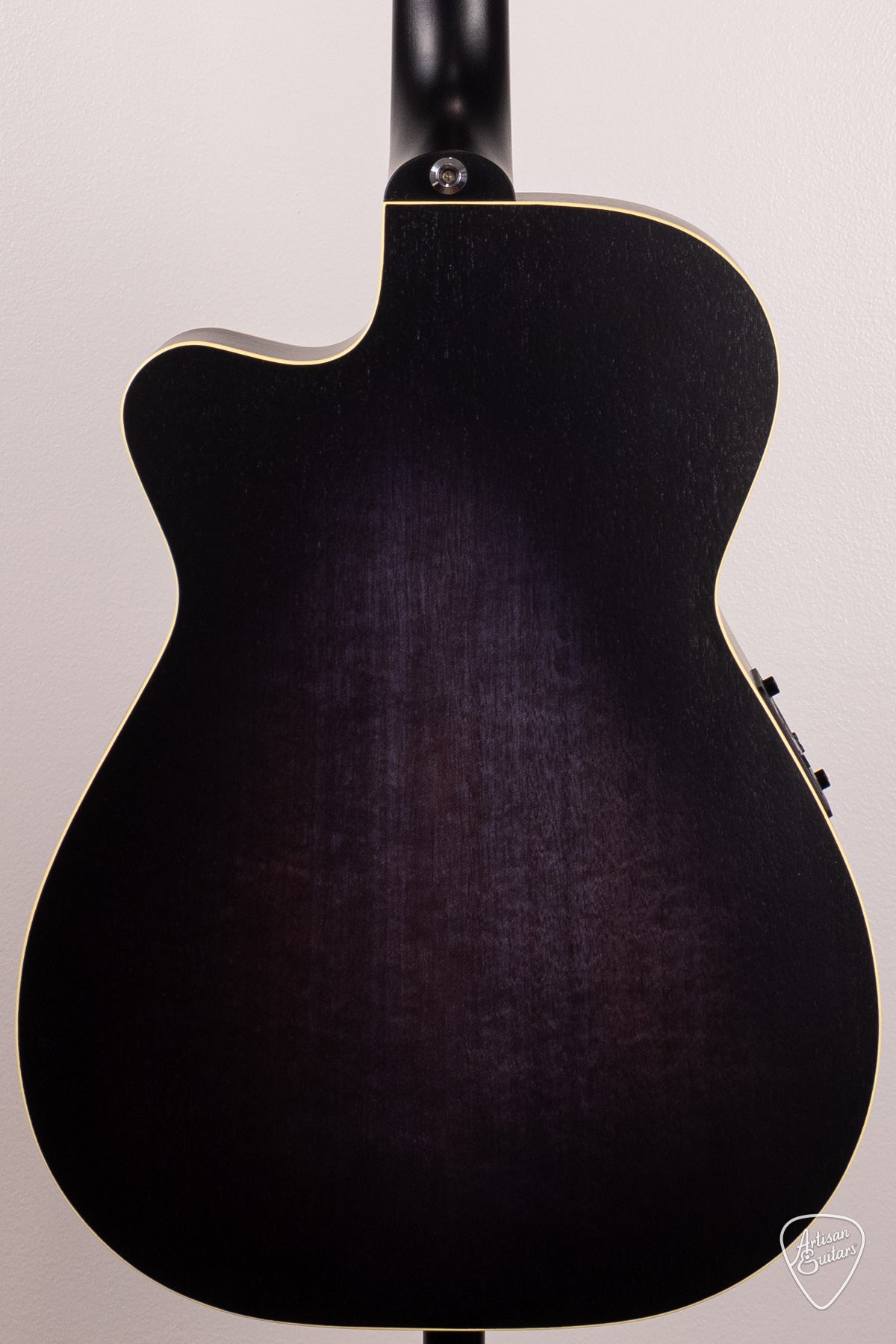 Maton Guitars EBG-808C Performer - 16629