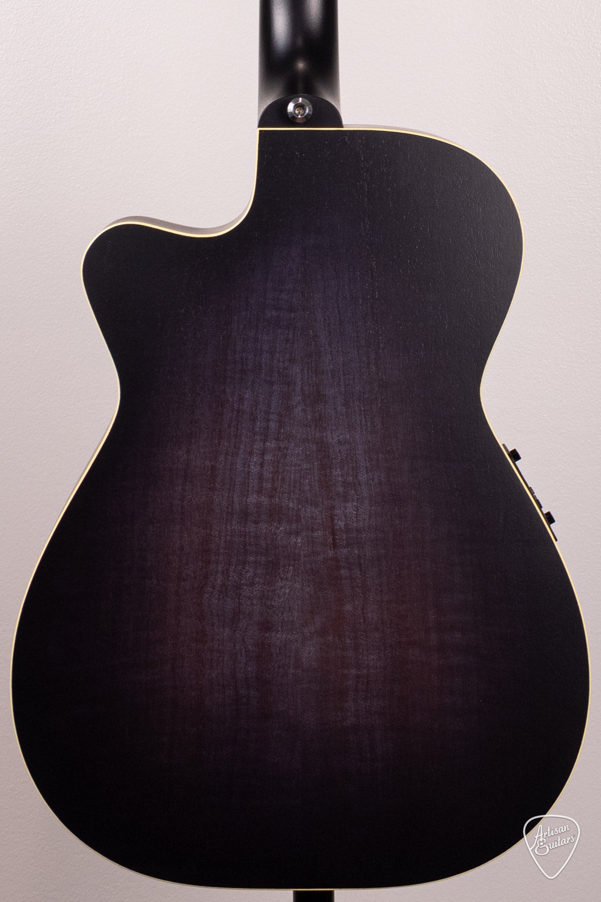 Maton Guitars EBG-808C Performer - 16715