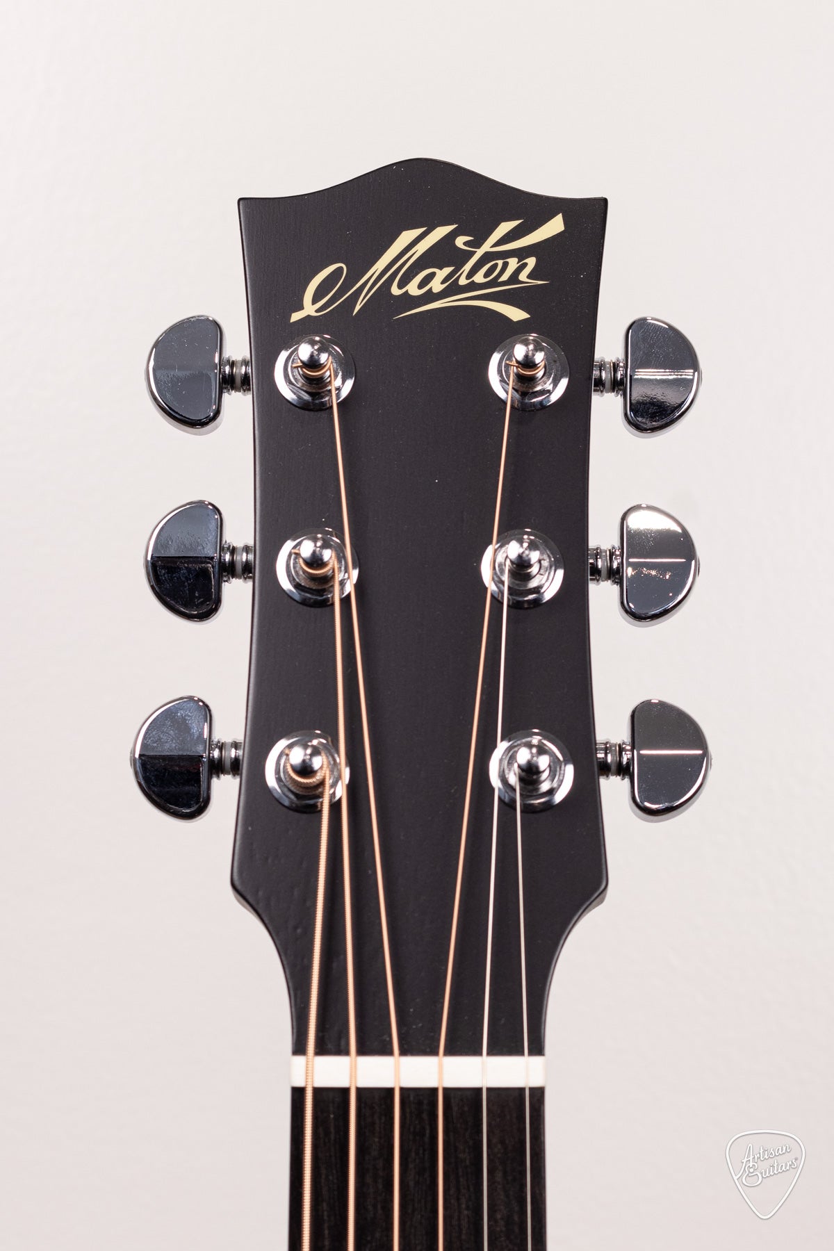 Maton Guitars EBG-808C Performer - 16651