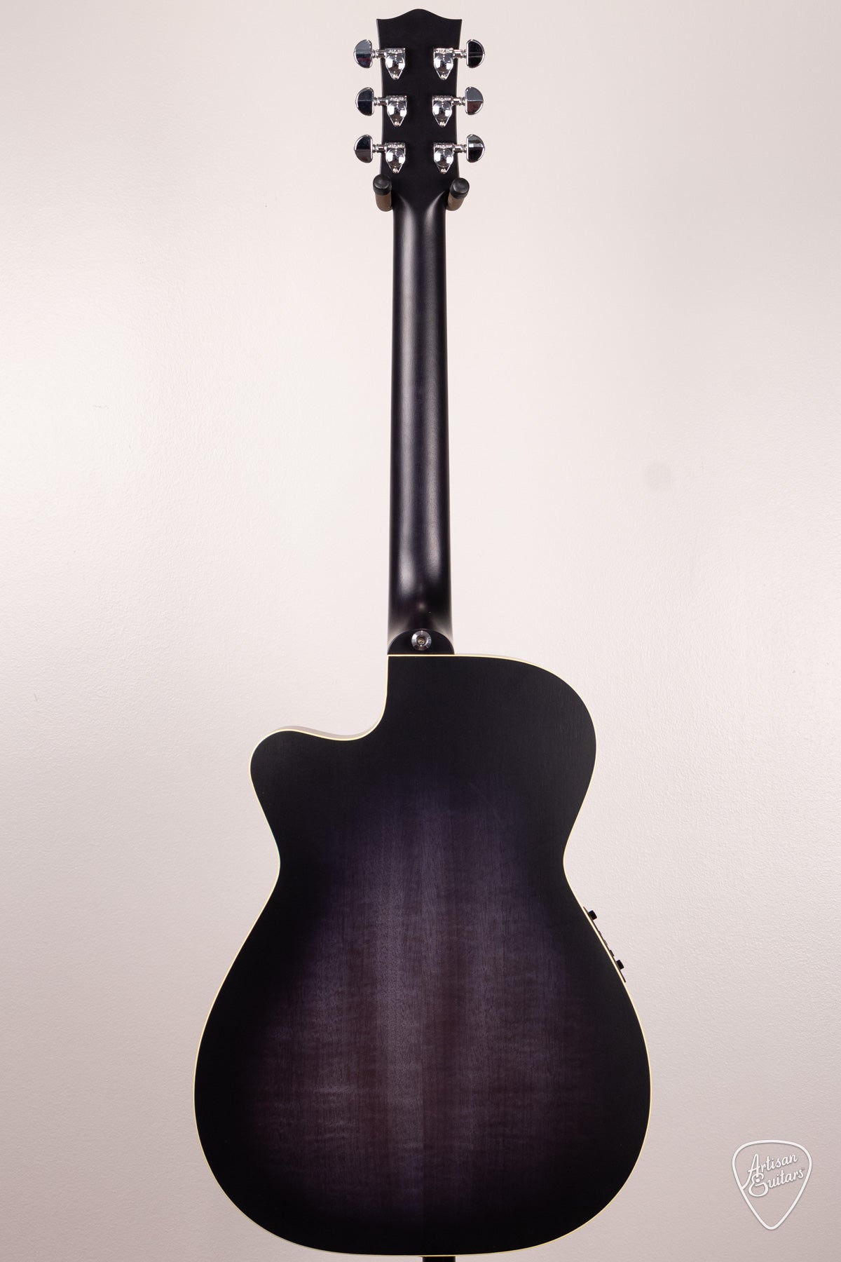 Maton Guitars EBG-808C Performer - 16651